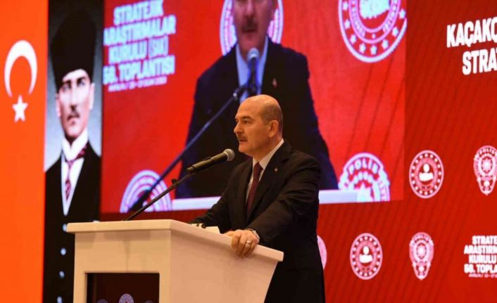 Bakan Soylu: “2 kare fotoğraf üzerinden bize iftira atanlar, organize suç örgütlerinin avukatlığını yapar hale gelmişlerdir”