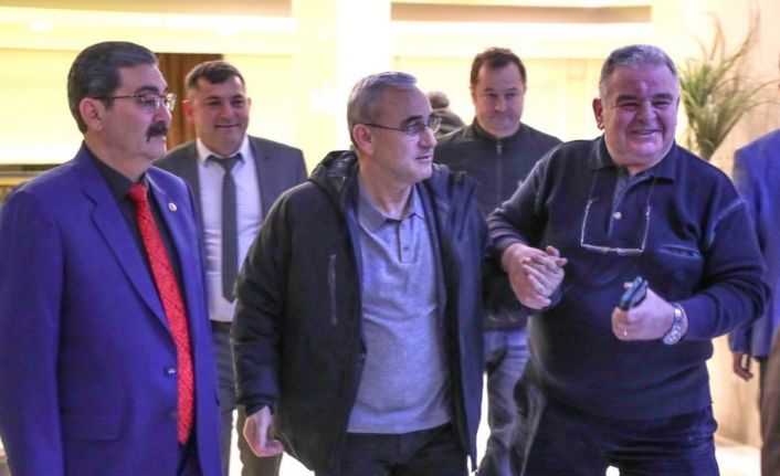 Başkan Işık muhtarlarla istişare ve değerlendirme toplantısını Harlek Termal Otel’de yaptı