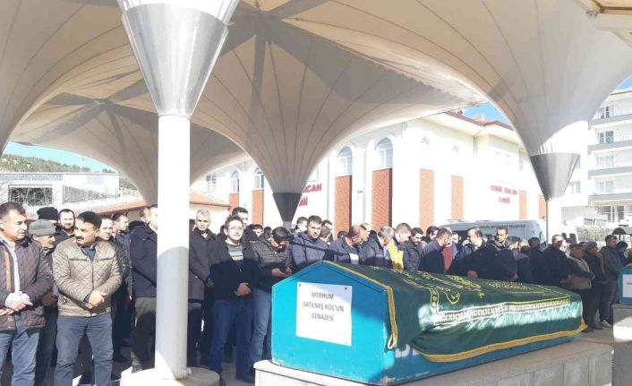 Başkent’te park halindeki araçta ölü bulunan 2 kişi, Beypazarı’nda toprağa verildi