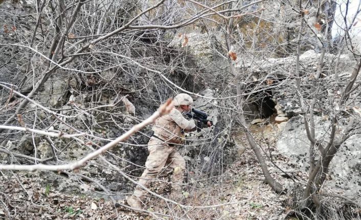 Batman’da ‘Eren Abluka Sonbahar-Kış-20 Şehit Jandarma Komando Asteğmen Orhan Sancar’ Operasyonu başlatıldı
