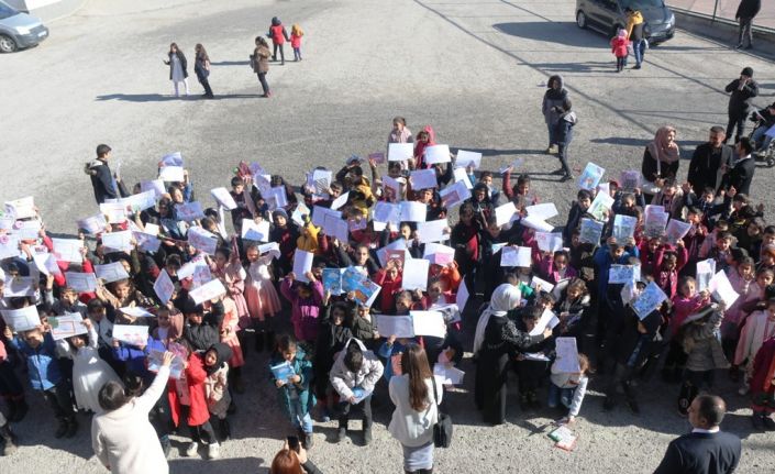 Bitlis’te 94 bin 320 öğrenci karne heyecanı yaşadı