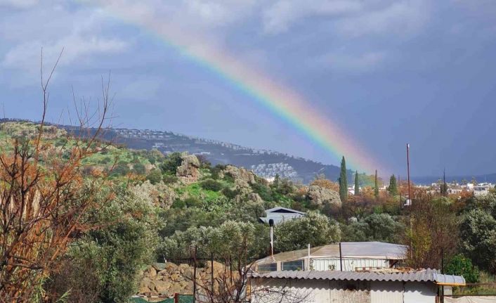 Bodrum’da yağış ve fırtına etkili oluyor