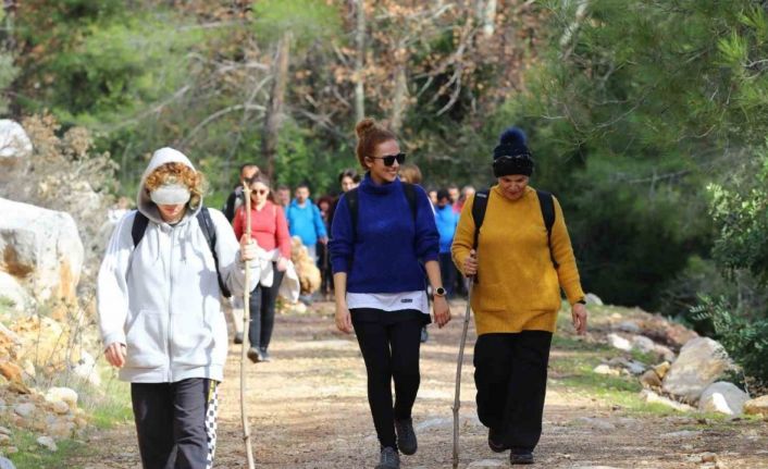 Büyükşehir’den tarihin izinde doğa yürüyüşü