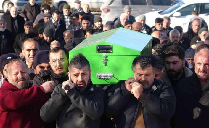 Çok istediği kutsal toprakları gördü, dönüş yolunda uçakta kalbi durdu