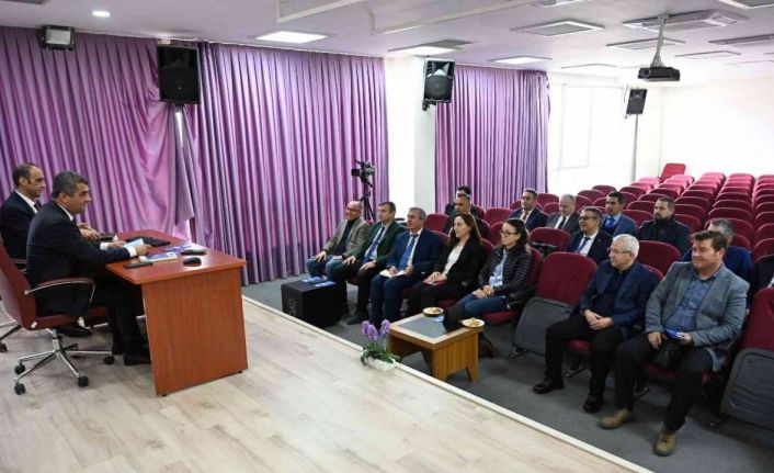 Denizli’de Halk Eğitimi Merkezi müdürleri 2023 yılı için toplandı