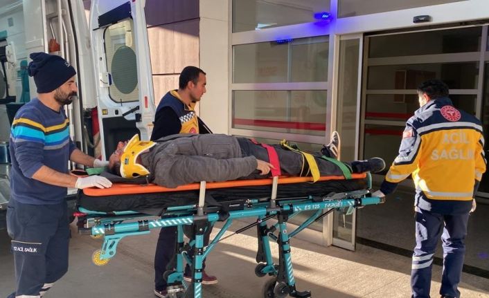 Devrilen motosikletin sürücüsü yaralandı