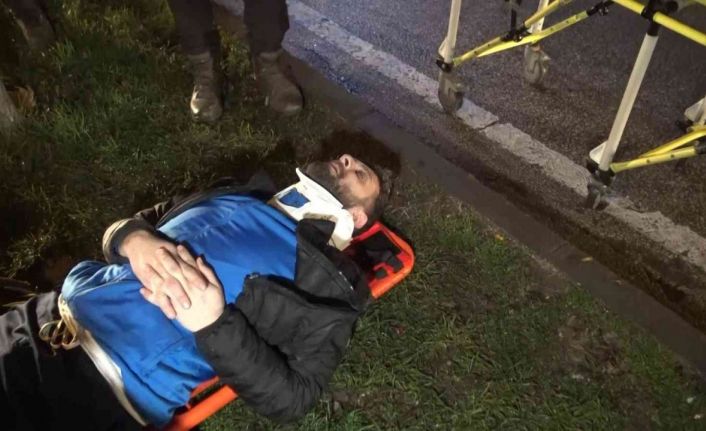 "Dur" ihtarına uymayan ehliyetsiz sürücü kaza yaptı: 1 ölü, 1’i ağır 4 yaralı