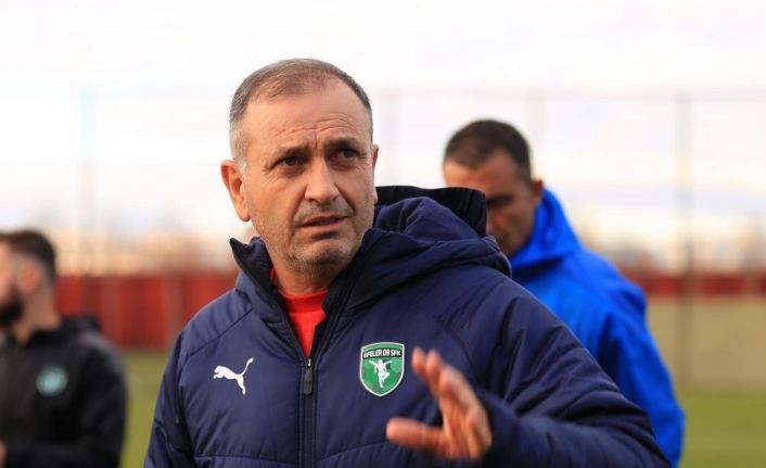 Efeler 09 SFK Teknik Direktörü Kanber: "Daha çok kazanma isteğiyle diğer maçlara hazırlanacağız"