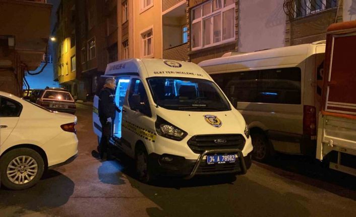 Esenlerde koca dehşeti: Boşanma aşamasında olduğu eşini sokak ortasında öldürdü