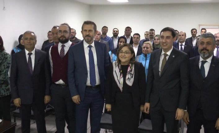 Fatma Şahin’den Tanrıöver’e hayırlı olsun ziyareti