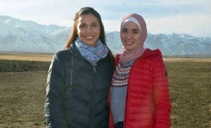 Filistinli turistler 20 bin yıllık buzulların yer aldığı Cilo Dağları’na hayran kaldı