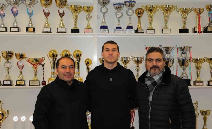 Gemlik Belediyespor iki sporcu daha kazandırdı