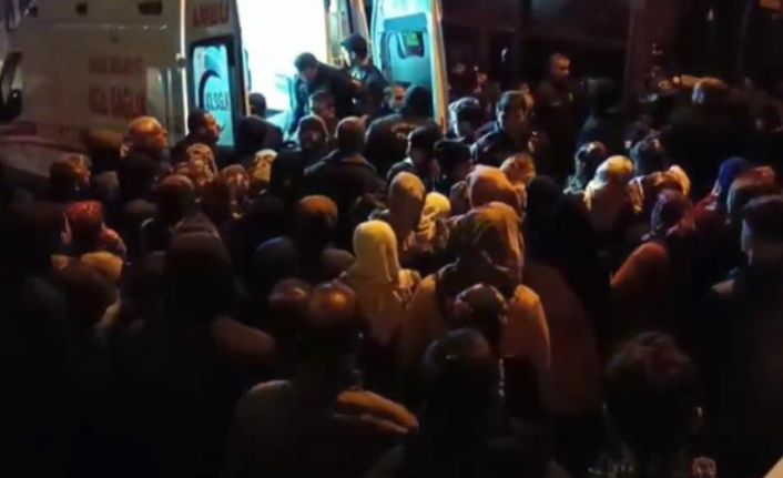 Hakkari’de 2 çocuk annesi kadın evde boğazı kesilmiş halde ölü bulundu