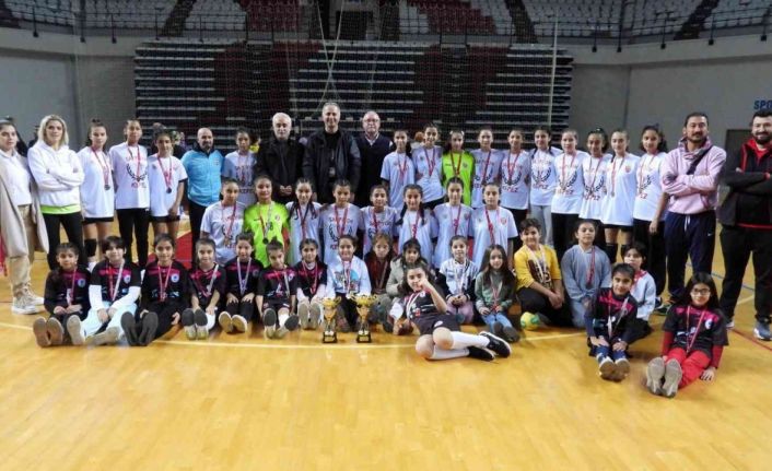 Hentbolde Kepez rüzgarı