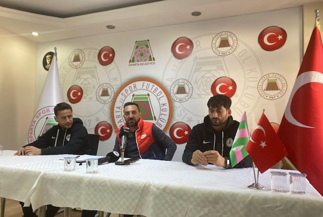 Ispartaspor Teknik Direktörü Yılmaz: "Büyük camia olmak taraftardan geçiyor"