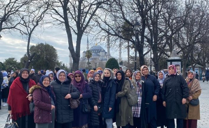 İstanbul’un tarihi ve turistik yerlerini gezdiler