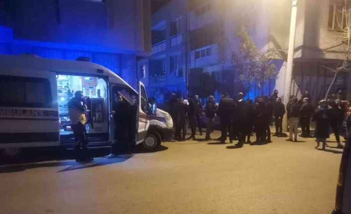 İzmir’de sır ölüm: 18 yaşındaki genç sokak ortasında ölü bulundu