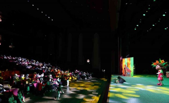 Karne alan öğrenciler için çocuk şenliği