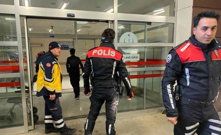 Kendine zarar veren şahıs hastaneye kaldırıldı