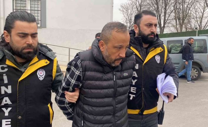 Kızının gözü önünde solist kadını öldüren saplantılı aşık tutuklandı