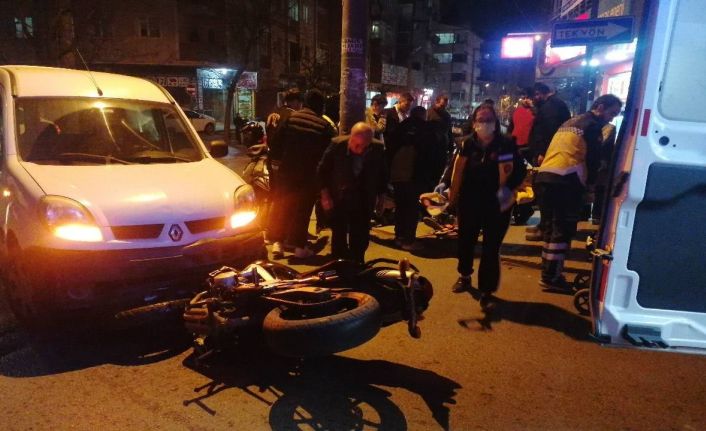 Kocaeli’de yeni yılla birlikte kazalar peş peşe geldi: Motosiklet sürücüsü böyle savruldu