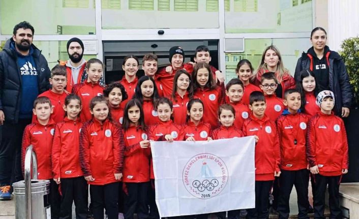 Körfezli yüzücüler Kırklareli’den 75 madalyaya ile döndü