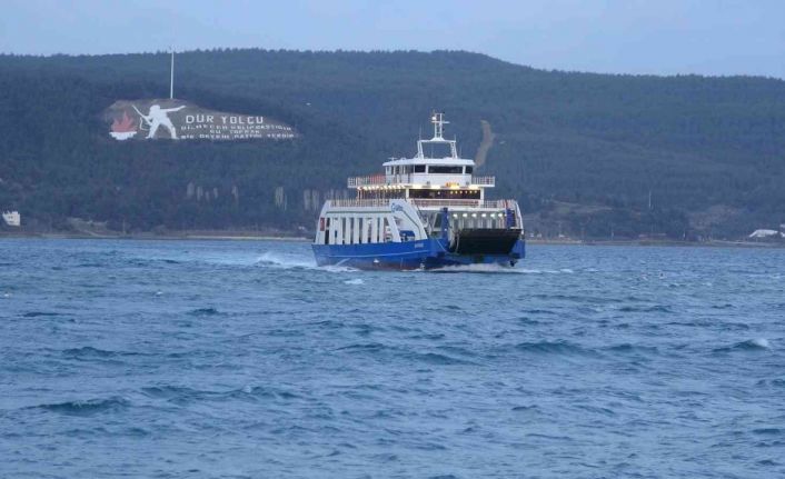 Lodos fırtınası nedeniyle Bozcaada ve Gökçeada’ya tüm feribot seferleri iptal edildi