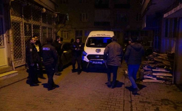 Malatya’da genç kadın yatağında kanlar içerisinde bulundu