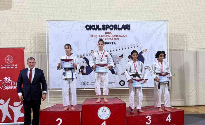 Manisalı Judocular Isparta’dan 15 madalya ile döndüler