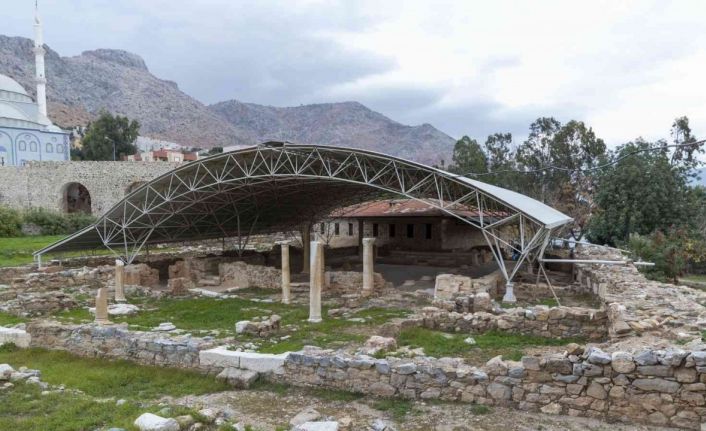 Mersin Büyükşehir Belediyesi 17 kazı ve yüzey araştırmasına destek veriyor