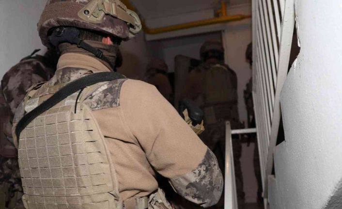 Mersin’deki organize suç örgütü operasyonunda 11 şüpheli gözaltına alındı