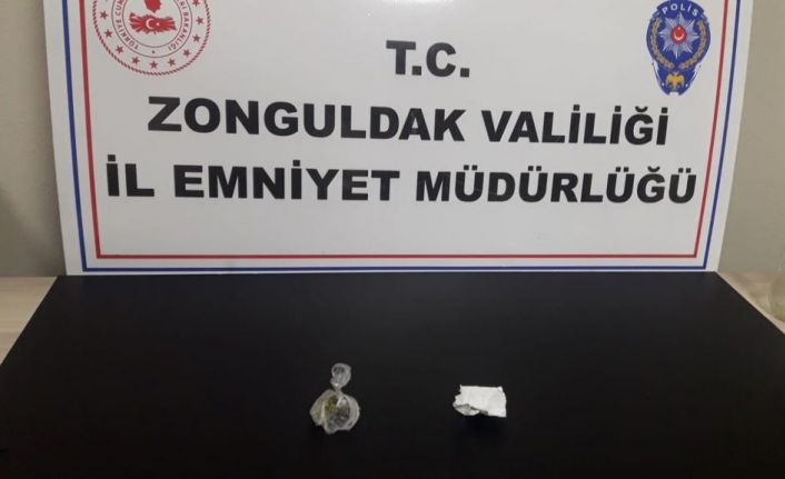Narkotik timlerinin denetiminde 4 şüpheli ile birlikte uyuşturucu madde ele geçirildi