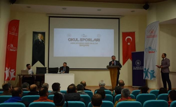 ’Okul Sporları Bilgilendirme Toplantısı’ düzenlendi