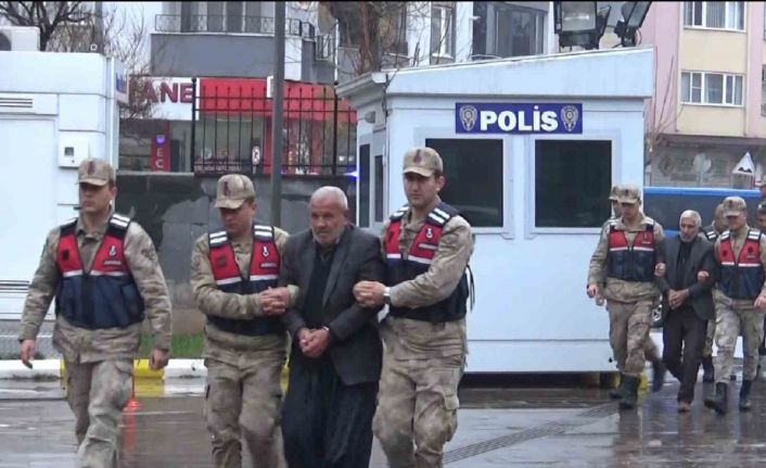 Olay yerindeki traktör lastik izinden yola çıkan ekipler, 14 yıl sonra cinayet zanlılarını yakaladı