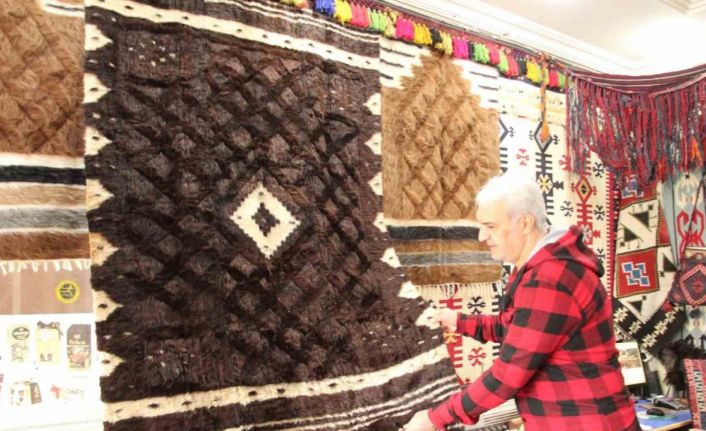 Osmanlı’dan kalma battaniyeye paha biçilemiyor, sahibi müzede sergilenmesini istiyor