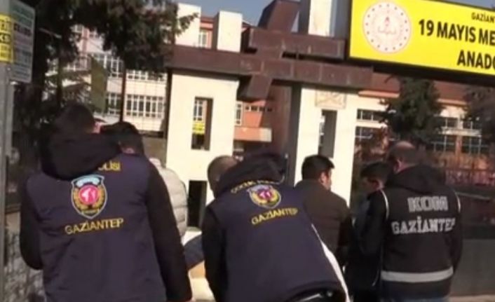 Polisten okul çevrelerinde denetim