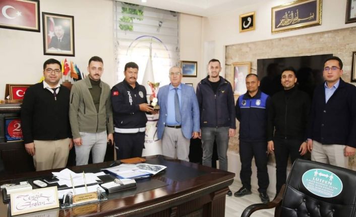 Şampiyonluk kupasını Başkan Arslan’a getirdiler