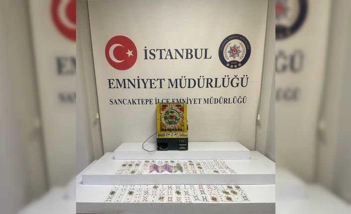Sancaktepe’de kıraathanede kumar oynayan 4 kişiye 16 bin 220 TL ceza