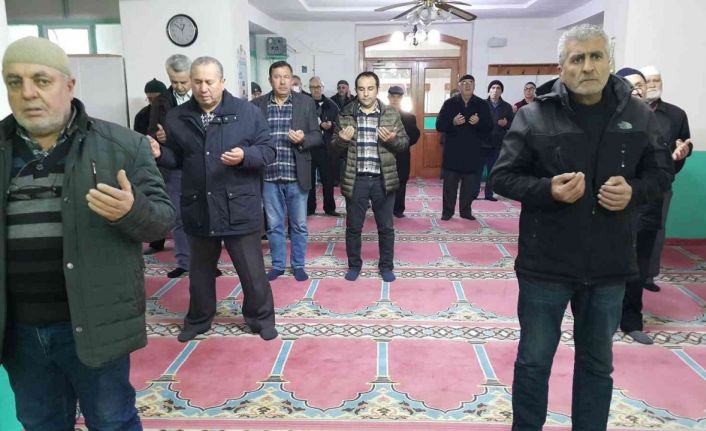 Şehitler ve ahirete göç etmişler için Kur’an-ı Kerim ve Mevlid-i Şerif okutuldu