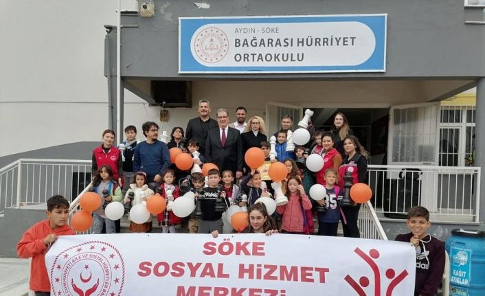 Söke Ticaret Borsası karne gününde çocukları sevindirdi