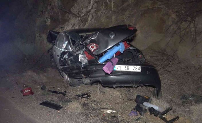 Takla atan otomobil 120 metre sürüklendi: Camdan fırlayan sürücü ağır yaralandı