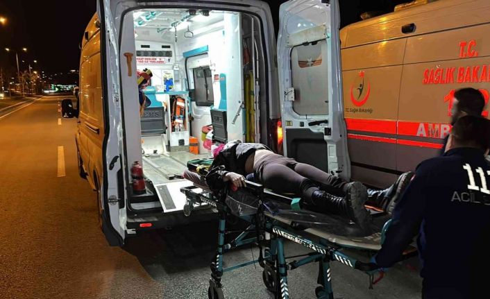 Taksi dehşet saçtı: İki otomobilin köprüden uçtuğu kazada 2’si ağır 5 kişi yaralandı