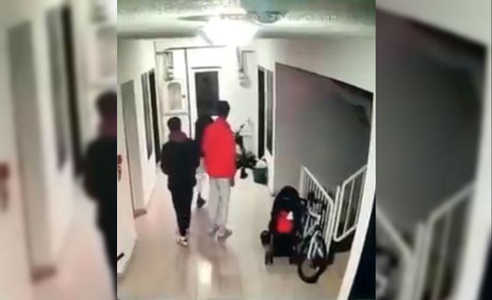 Tek tek sırayla çaldılar