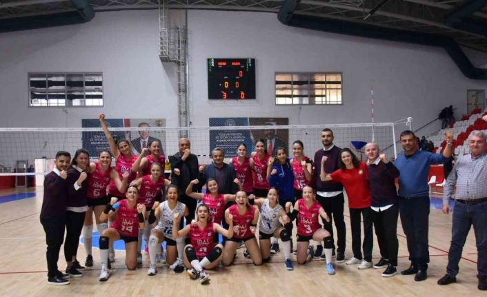 TVF Bayanlar 2. Lig: Bozüyük Belediyesi Eğitim Spor: 3 - Bilecik Belediye Spor: 0