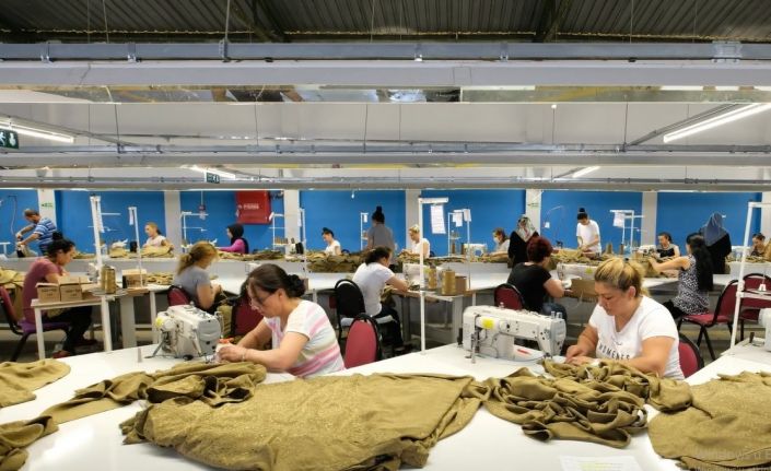 Ücretli çalışan sayısı yıllık yüzde 7,1 arttı