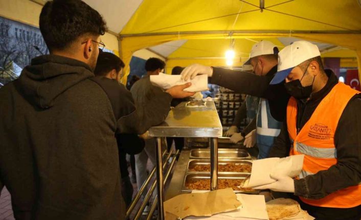 Üniversite öğrencilerine final sınavları döneminde çorba ikram edilecek