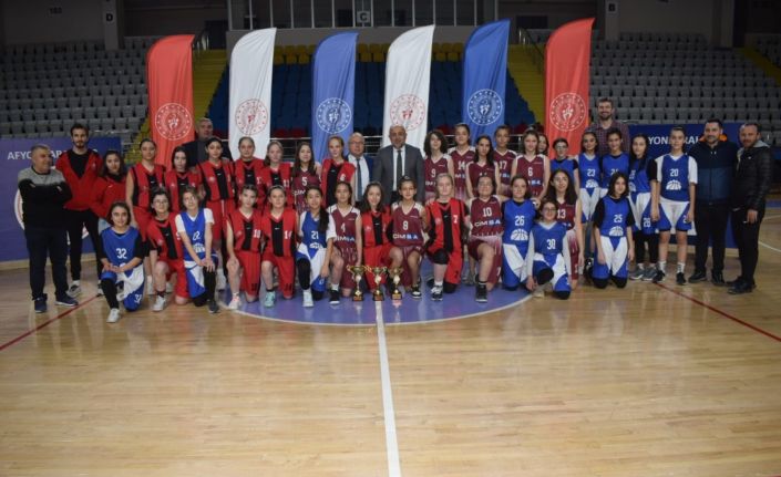 Yıldız Kadınlar basketbol şampiyonu Gazi Spor Kulübü