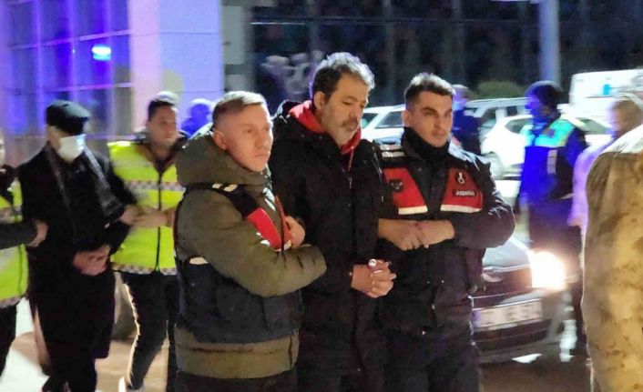 120 kişiye mezar olan otelin sahibi ve oğlu sağlık kontrolü için hastaneye getirildi