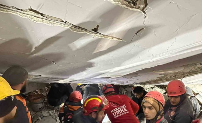 7 aylık Helen bebek 66 saat sonra yeniden hayata "merhaba" dedi