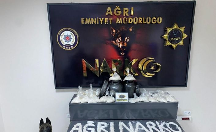 Ağrı’da 28 paket metamfetamin ele geçirildi